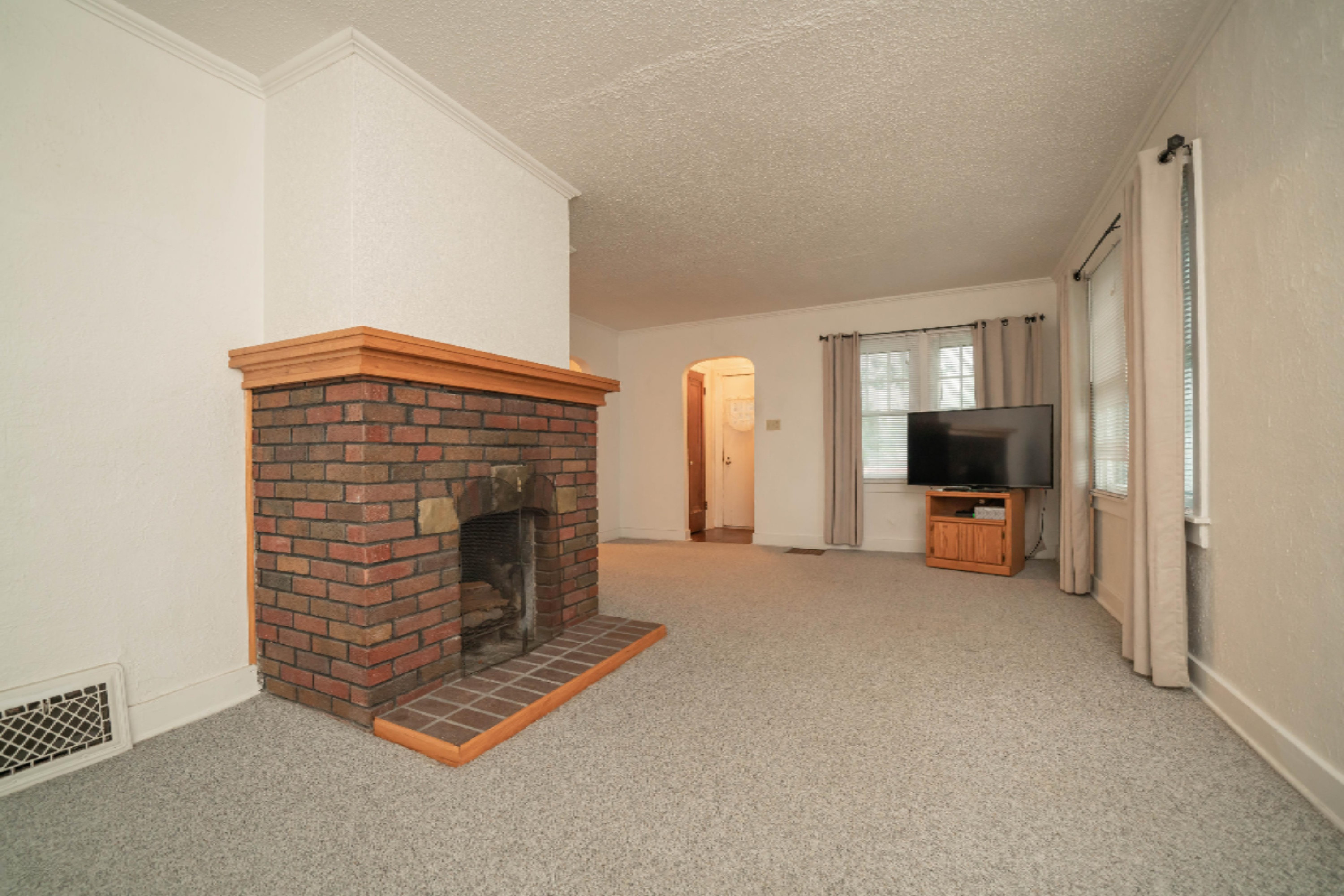 3022 West Dickman Road Springfield, MI 49037 - Photo 9 of 22 3022_W_Dickman_Road_09
