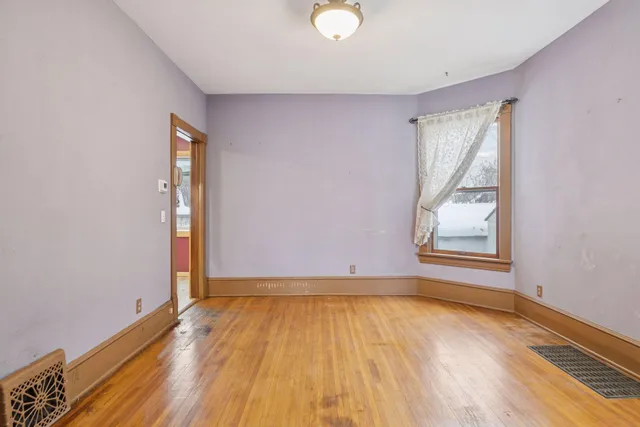 $300,000 | 1435 Albany Avenue, St. Paul, MN 55108