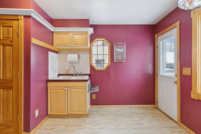 $300,000 | 1435 Albany Avenue, St. Paul, MN 55108