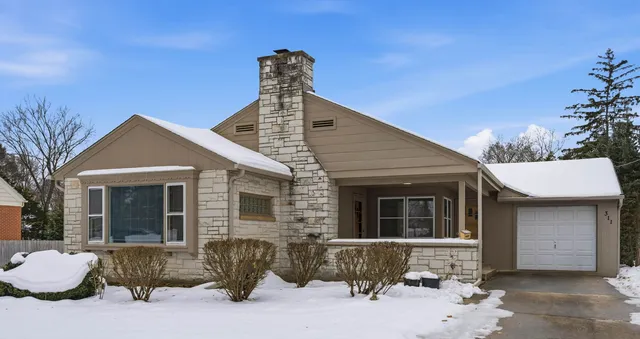$285,000 | 311 Grove Street, Crystal Lake, IL 60014