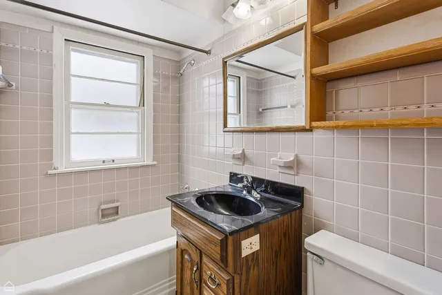 $285,000 | 311 Grove Street, Crystal Lake, IL 60014