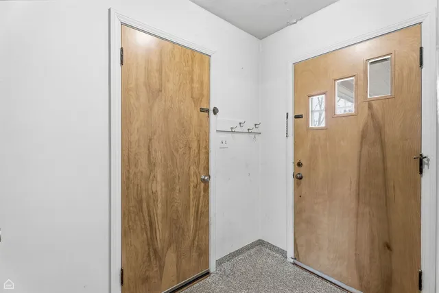 $285,000 | 311 Grove Street, Crystal Lake, IL 60014