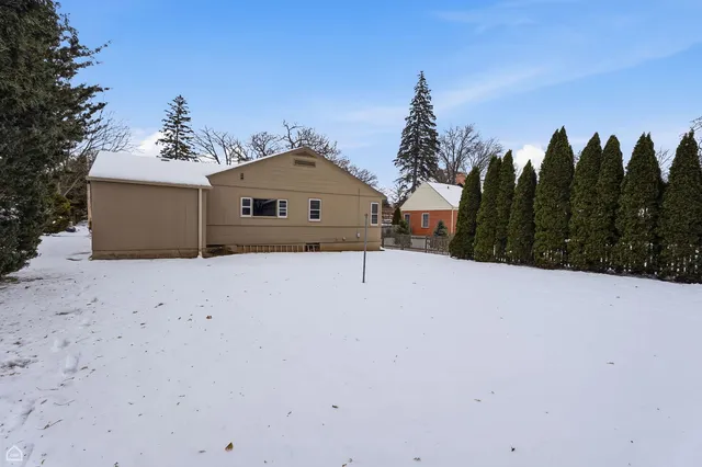 $285,000 | 311 Grove Street, Crystal Lake, IL 60014