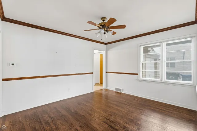 $285,000 | 311 Grove Street, Crystal Lake, IL 60014