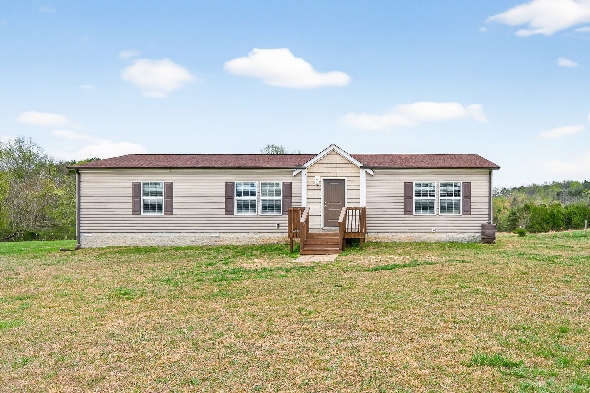 680 Luna Road Sparta, TN 38583 - Photo 1 of 28