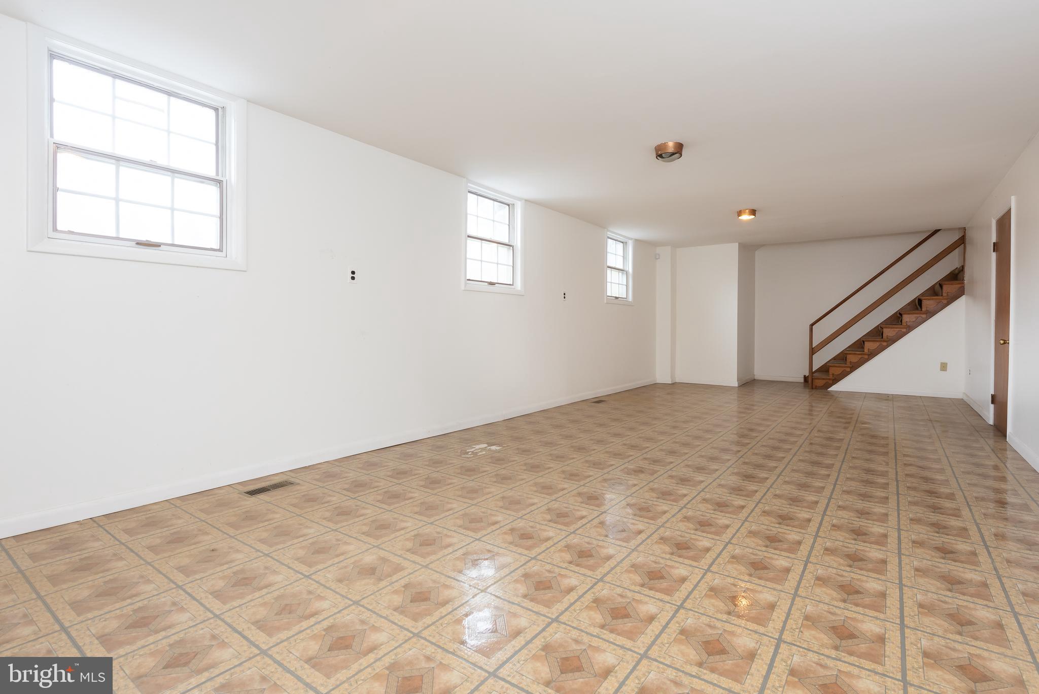 1570 Glenhardie Road Wayne, PA 19087 - Photo 23 of 30
