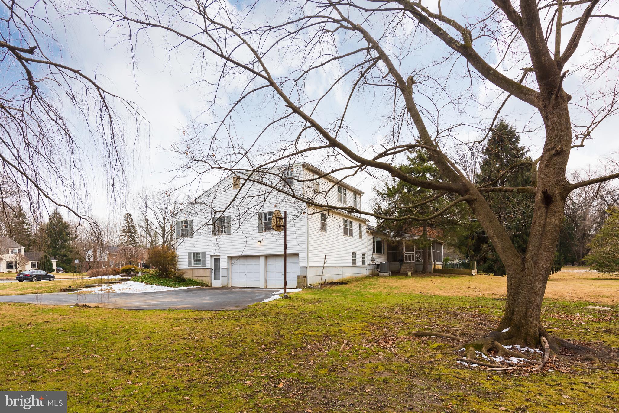 1570 Glenhardie Road Wayne, PA 19087 - Photo 26 of 30