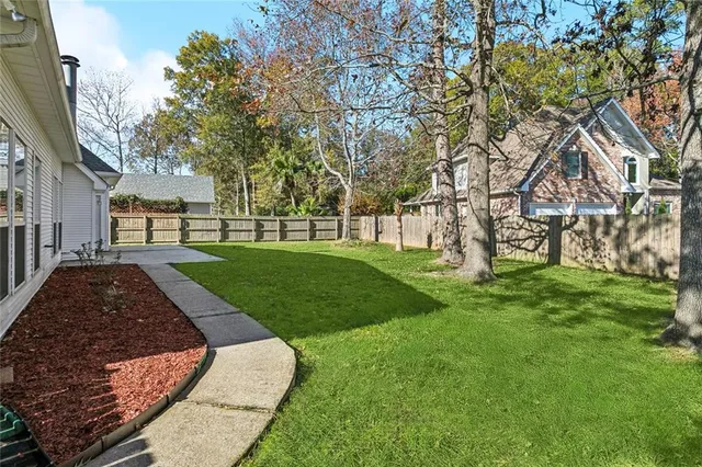 $3,200 | 1398 Stillwater Drive, Mandeville, LA 70471