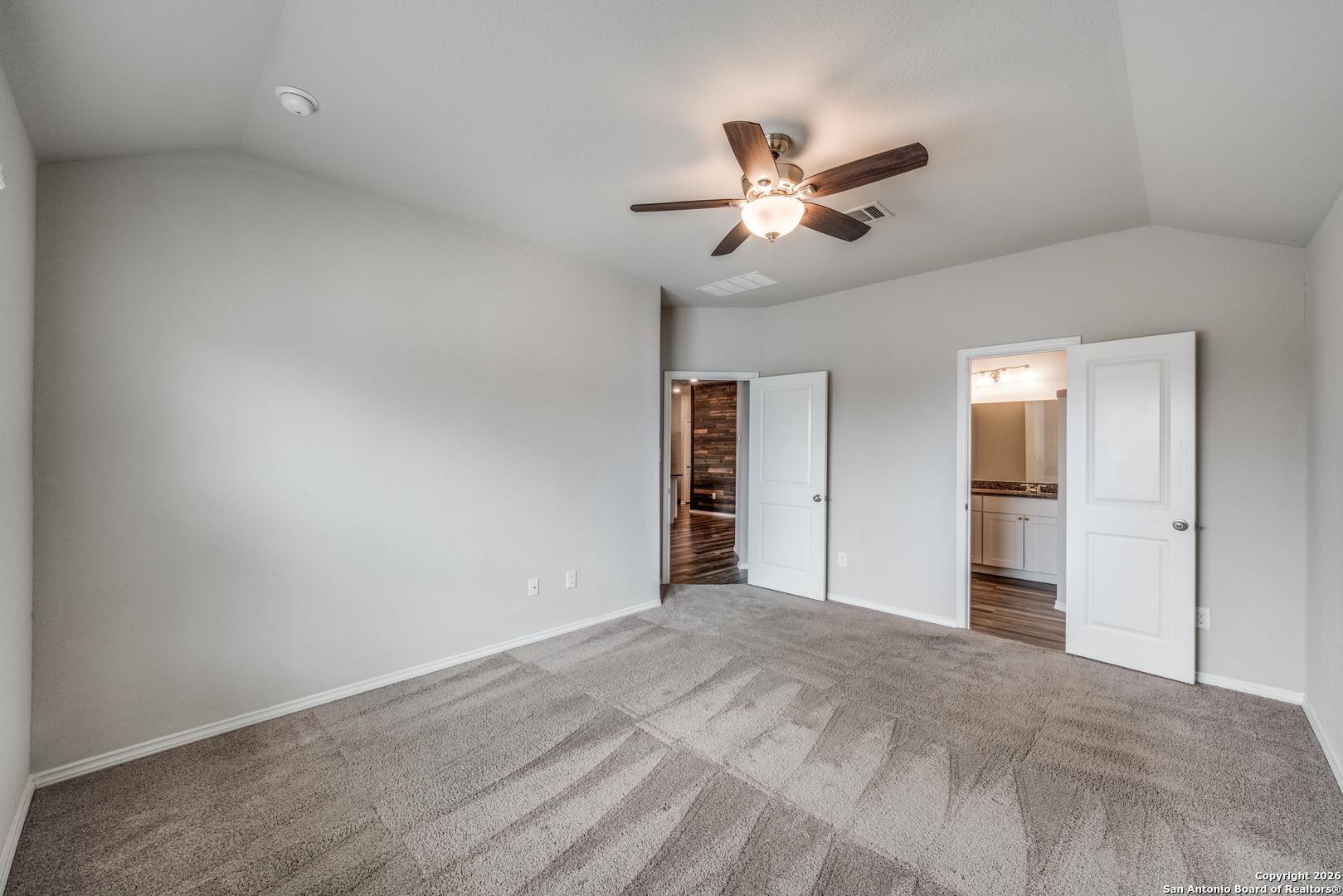 10307 Owl Wds Schertz, TX 78154 - Photo 11 of 26