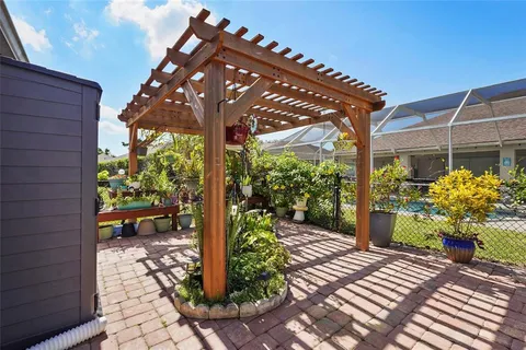 $525,000 | 5810 31st Court East, Bradenton, FL 34203