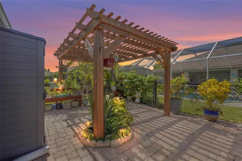 $525,000 | 5810 31st Court East, Bradenton, FL 34203