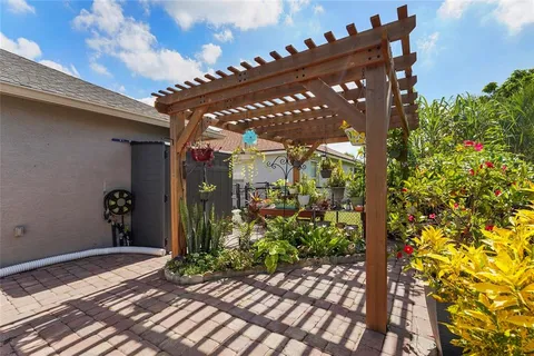 $525,000 | 5810 31st Court East, Bradenton, FL 34203