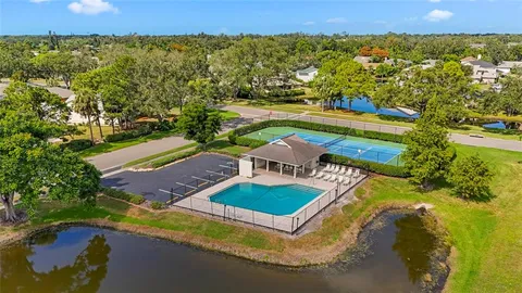 $525,000 | 5810 31st Court East, Bradenton, FL 34203