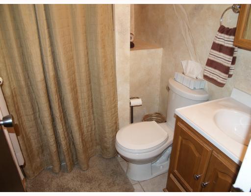 3123 Kane Road Aliquippa, PA 15001 - Photo 12 of 18 Master Bath/Spa.