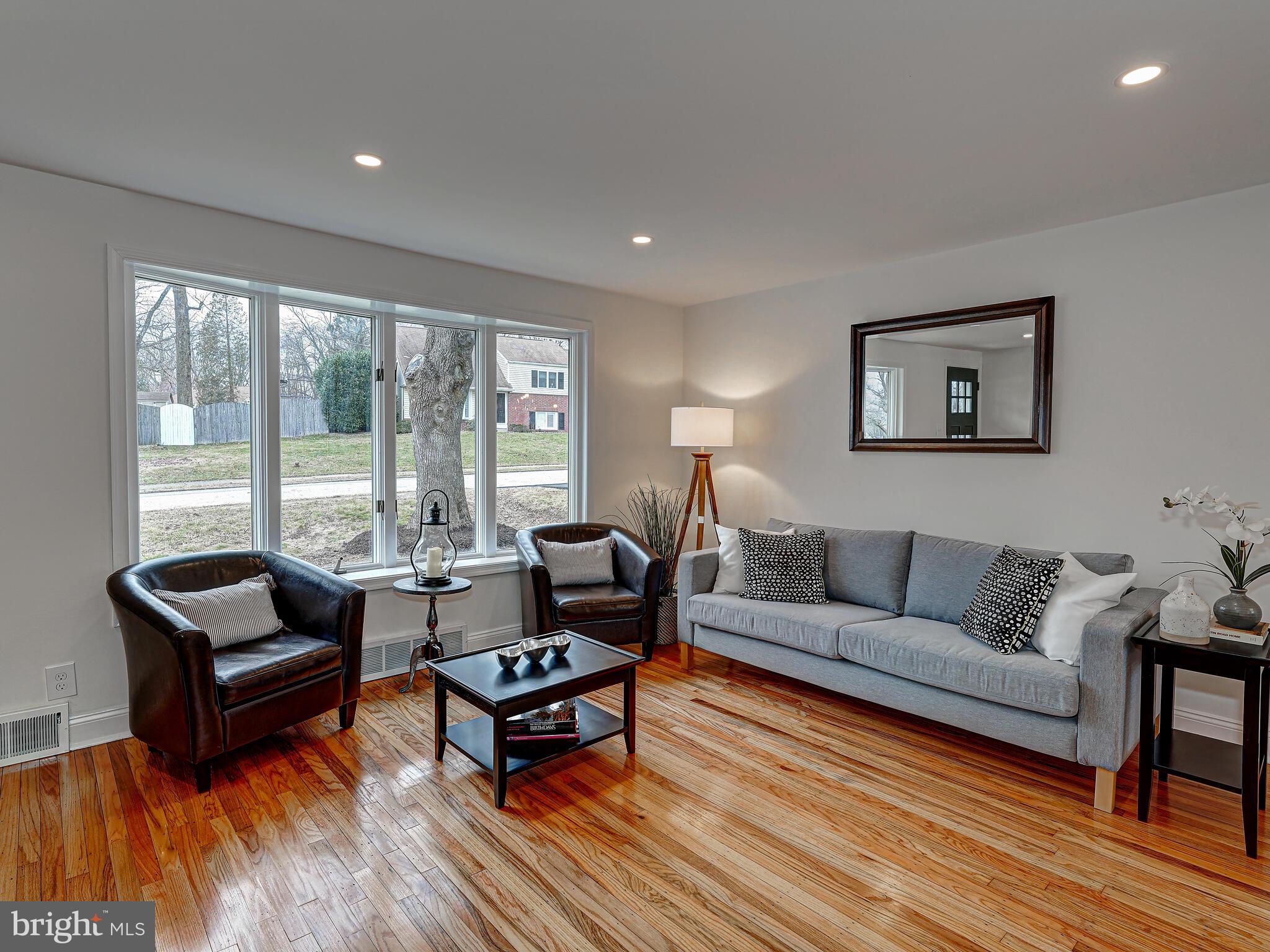 19 Sandy Lane Malvern, PA 19355 - Photo 2 of 31