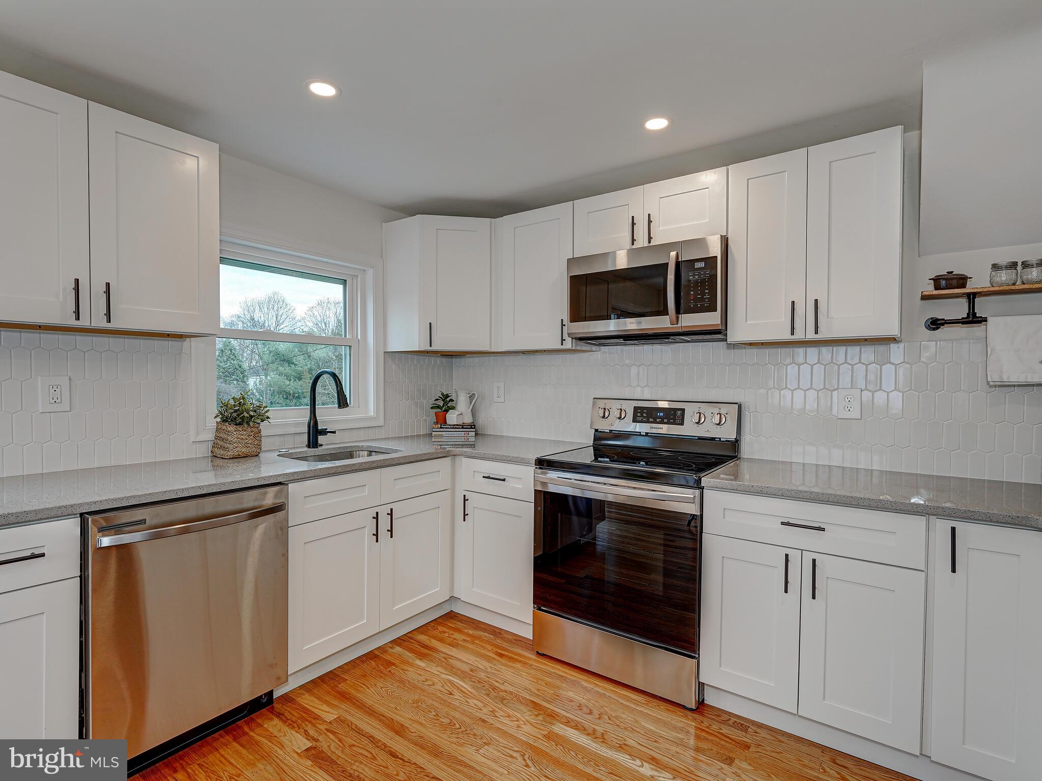 19 Sandy Lane Malvern, PA 19355 - Photo 6 of 31