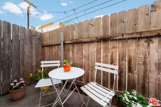 $995,000 | 1317 26th Street, Unit 4, Santa Monica, CA 90404