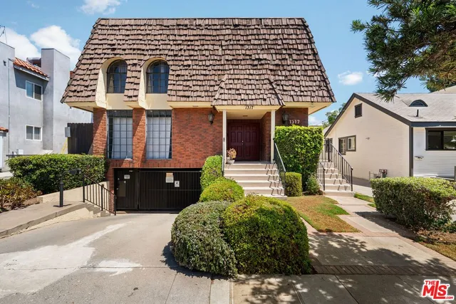 $995,000 | 1317 26th Street, Unit 4, Santa Monica, CA 90404