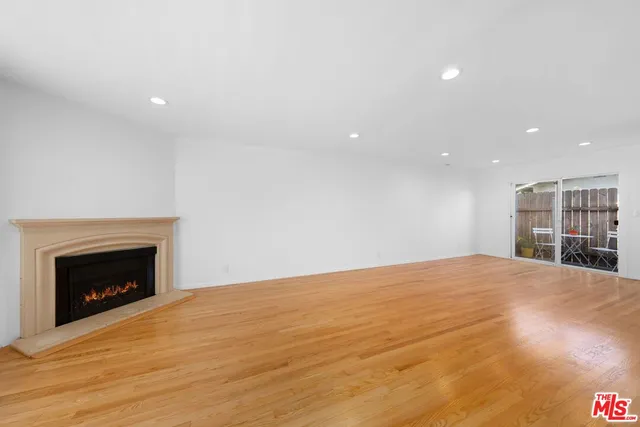 $995,000 | 1317 26th Street, Unit 4, Santa Monica, CA 90404