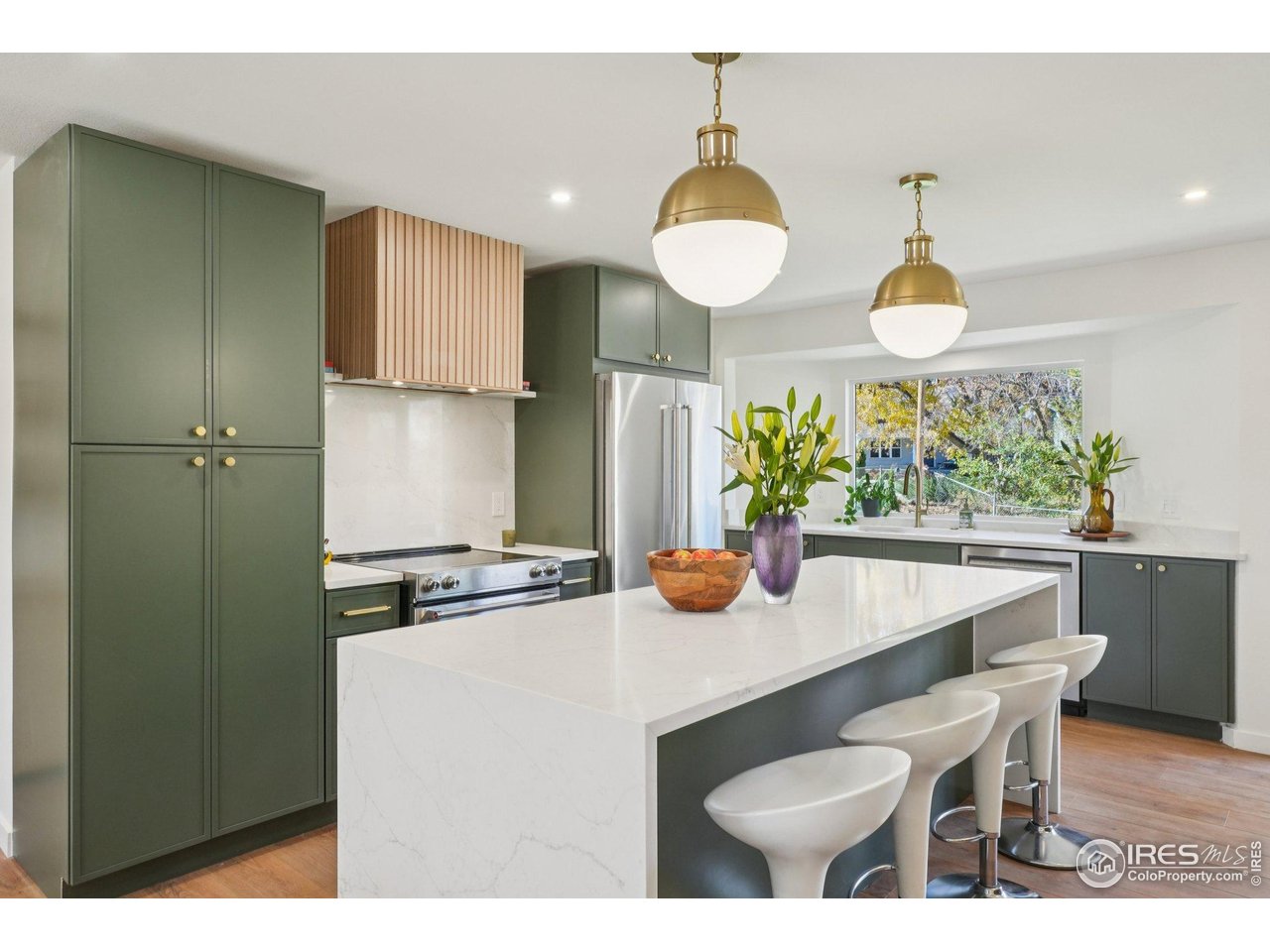 1535 Findlay Way Boulder, CO 80305 - Photo 11 of 47 Kitchen