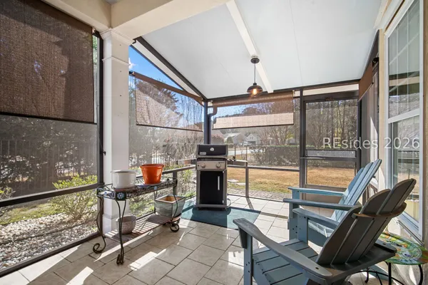 $615,000 | 1 Abbotsbury Place, Bluffton, SC 29910