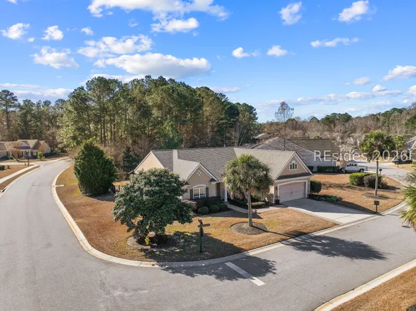$615,000 | 1 Abbotsbury Place, Bluffton, SC 29910