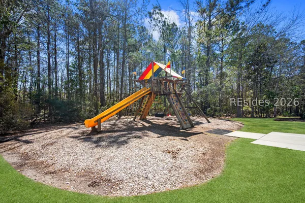 $615,000 | 1 Abbotsbury Place, Bluffton, SC 29910