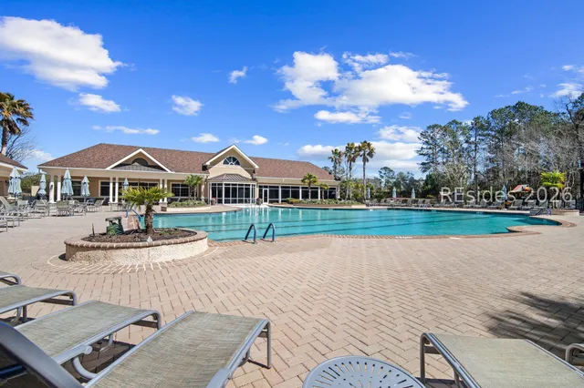 $615,000 | 1 Abbotsbury Place, Bluffton, SC 29910