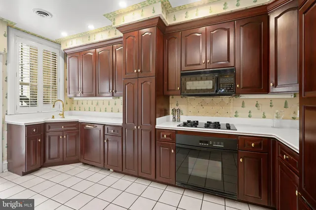 $650,000 | 700 Washington Place, Unit 2D, Baltimore, MD 21201