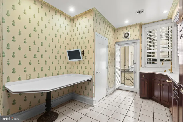 $650,000 | 700 Washington Place, Unit 2D, Baltimore, MD 21201