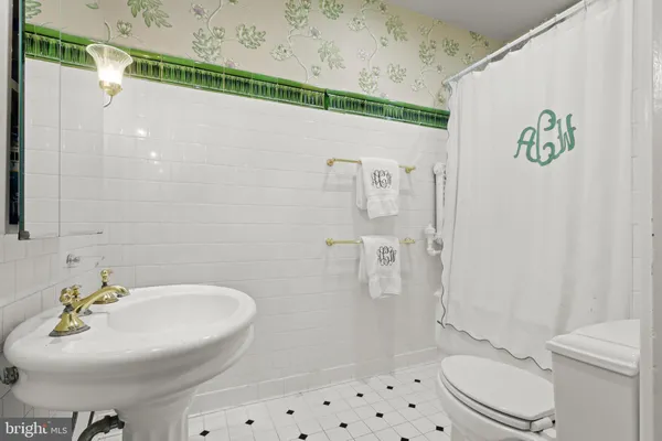 $600,000 | 700 Washington Place, Unit 2D, Baltimore, MD 21201