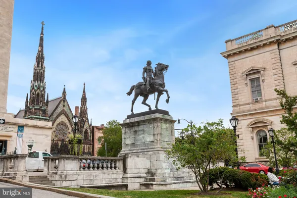 $600,000 | 700 Washington Place, Unit 2D, Baltimore, MD 21201