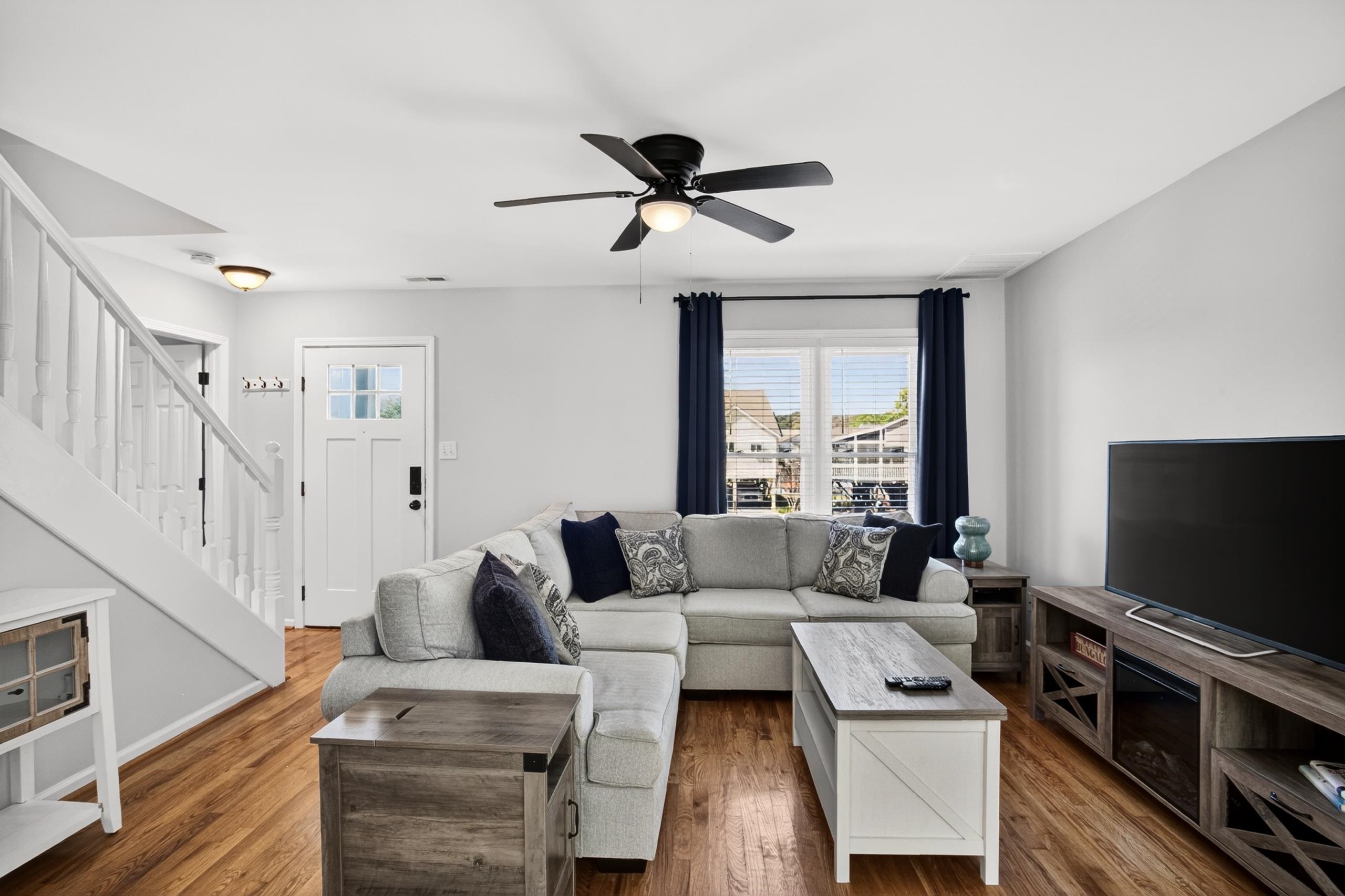 922 Salt Place Murrells Inlet, SC 29576 - Photo 4 of 57