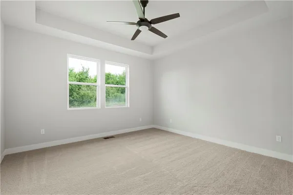 $501,405 | 1565 Grayhawk Drive, Basehor, KS 66007