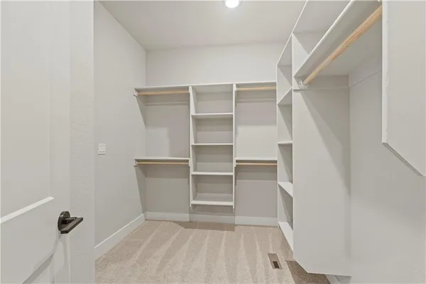 $501,405 | 1565 Grayhawk Drive, Basehor, KS 66007