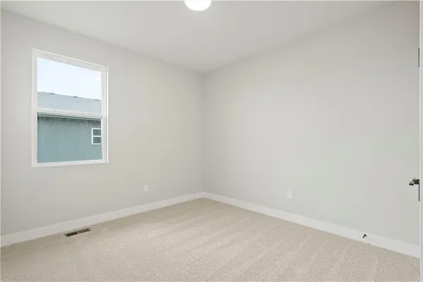 $501,405 | 1565 Grayhawk Drive, Basehor, KS 66007