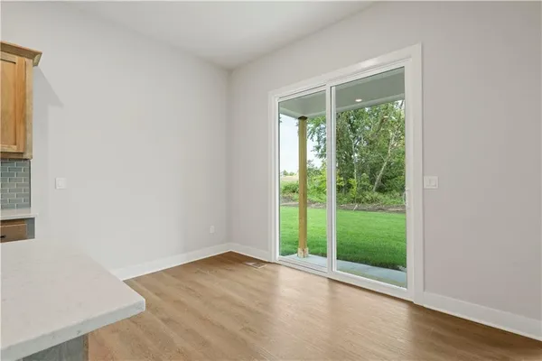 $501,405 | 1565 Grayhawk Drive, Basehor, KS 66007