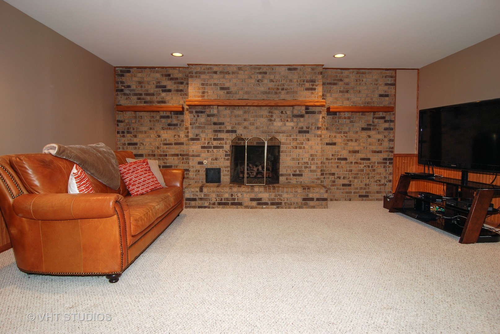 125 Bloomingbank Road Riverside, IL 60546 - Photo 19 of 32