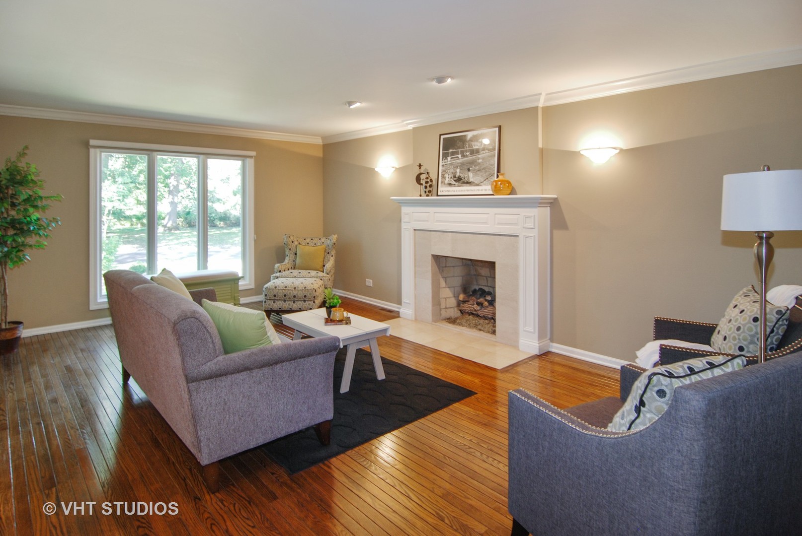125 Bloomingbank Road Riverside, IL 60546 - Photo 6 of 32