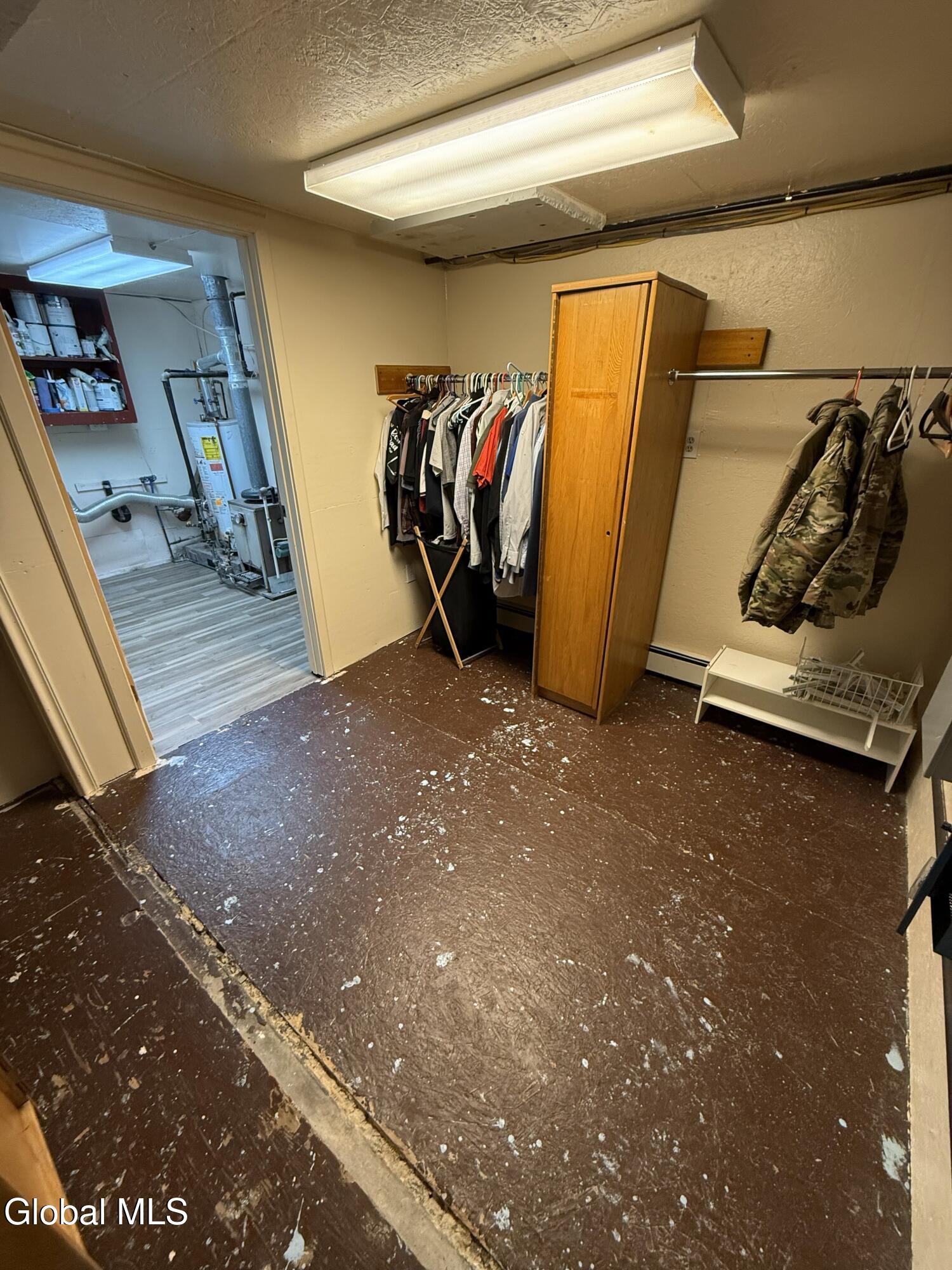 1872 Stuart Street Rotterdam, NY 12303 - Photo 17 of 24 8