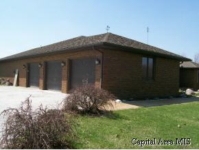 4706 Spaulding Orchard Road Springfield, IL 62711 - Photo 7 of 9