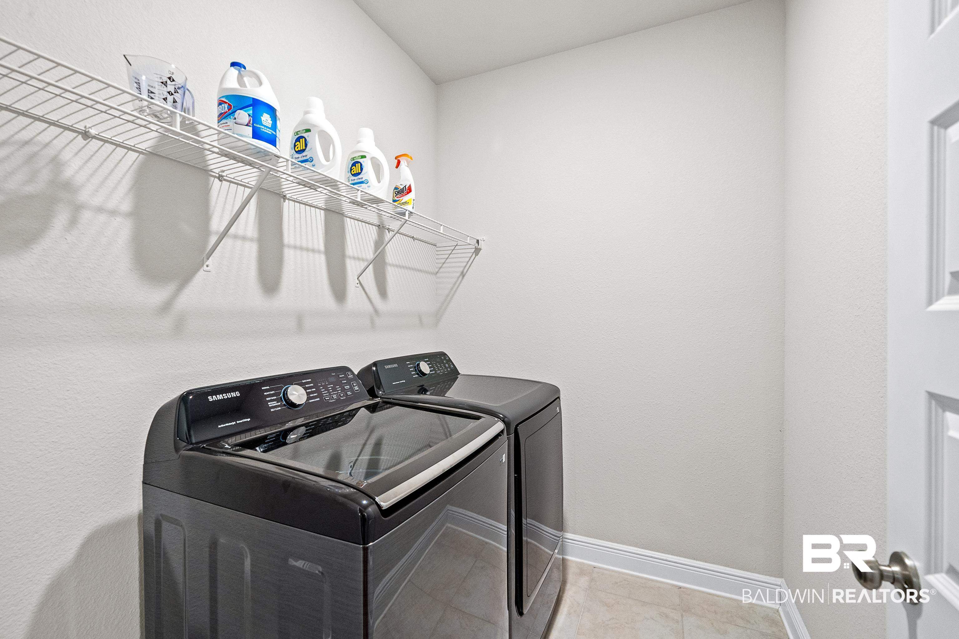 4160 Inverness Circle Gulf Shores, AL 36542 - Photo 22 of 30 Laundry Room