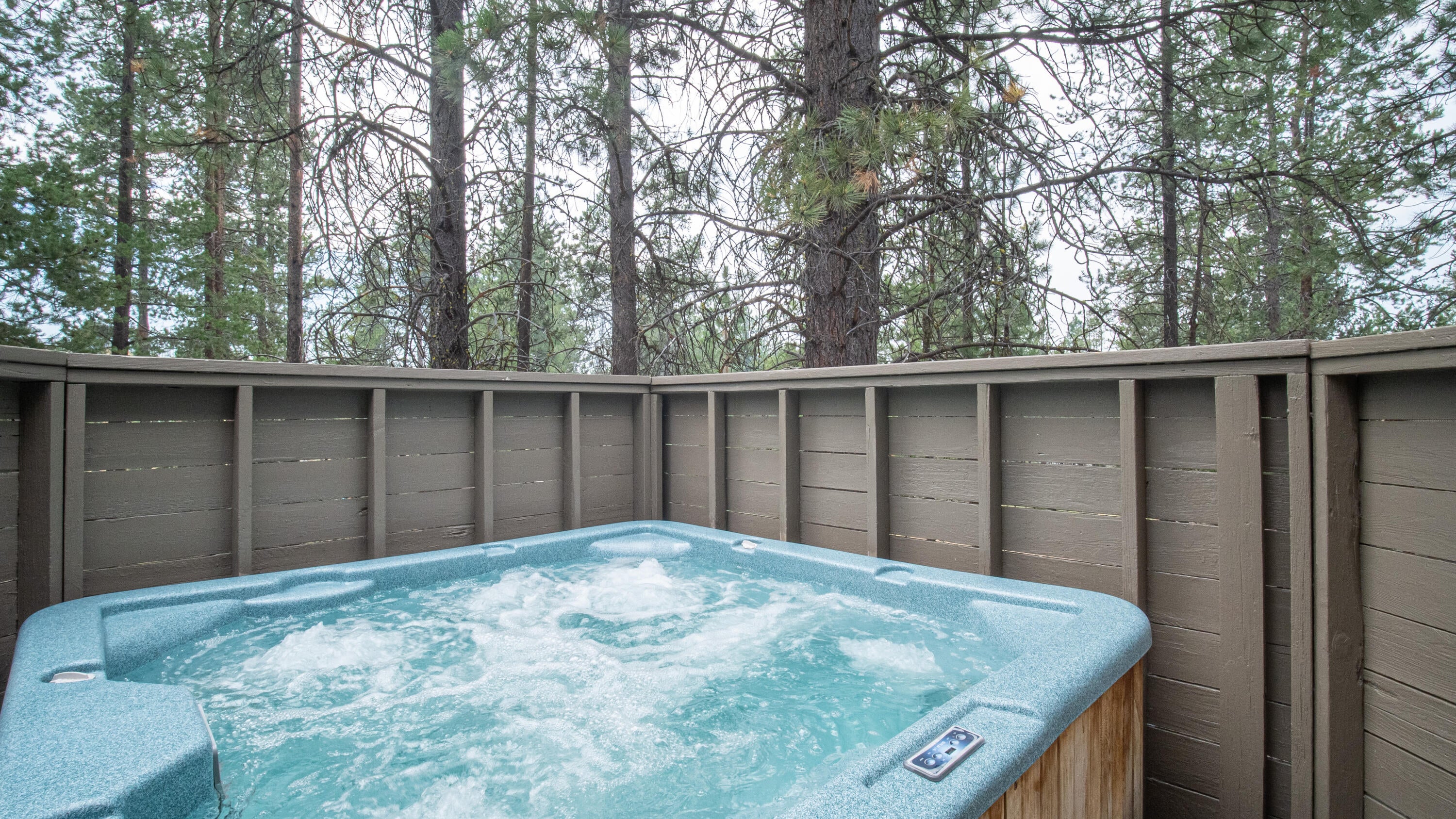 17907 Rhododendron Lane, Unit 11 Sunriver, OR 97707 - Photo 30 of 44 Hot tub is a perfect place to star gaze!