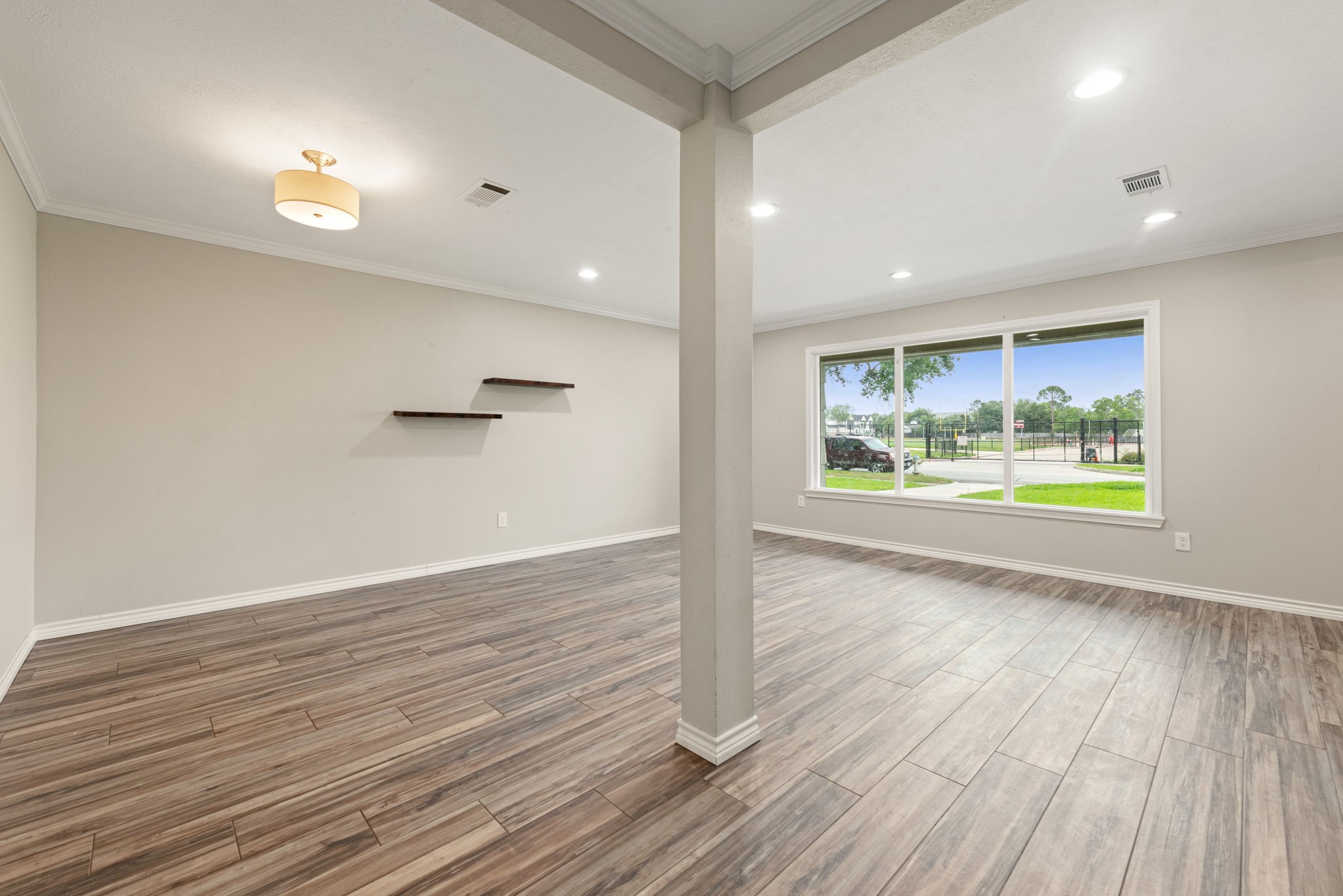 5127 Maple Street Bellaire, TX 77401 - Photo 8 of 20
