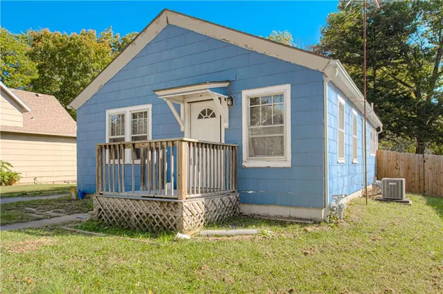 $139,900 | 305 Walnut Street, Wellsville, KS 66092