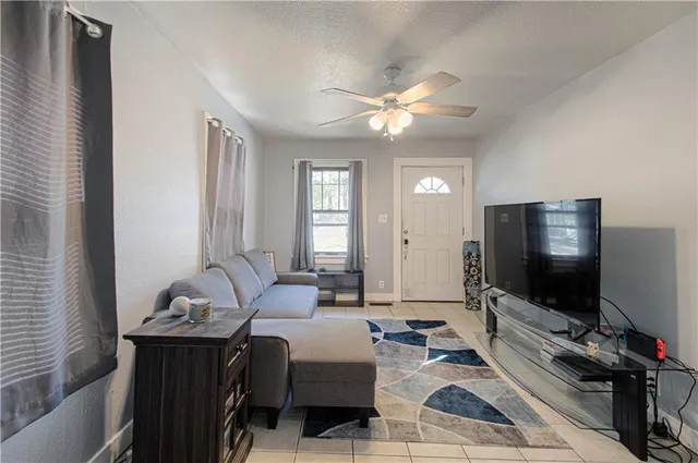 $139,900 | 305 Walnut Street, Wellsville, KS 66092