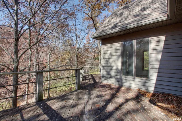 $395,000 | 2103 Cedarwood Lane, Quincy, IL 62305