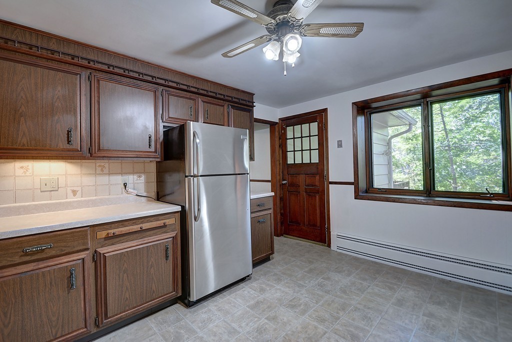 79 Old Sturbridge Road Southbridge, MA 01550 - Photo 6 of 27 Gallery Image 6