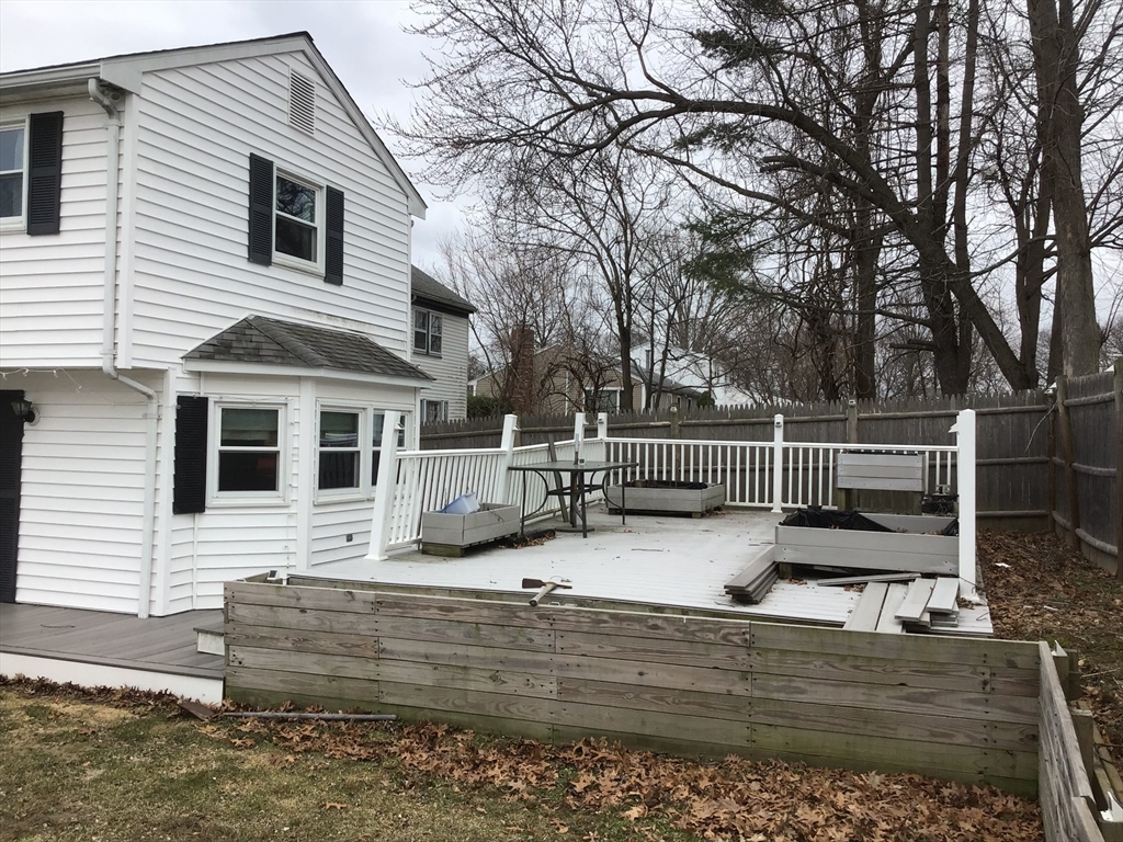 15 Highfield Road Boston, MA 02131 - Photo 4 of 41