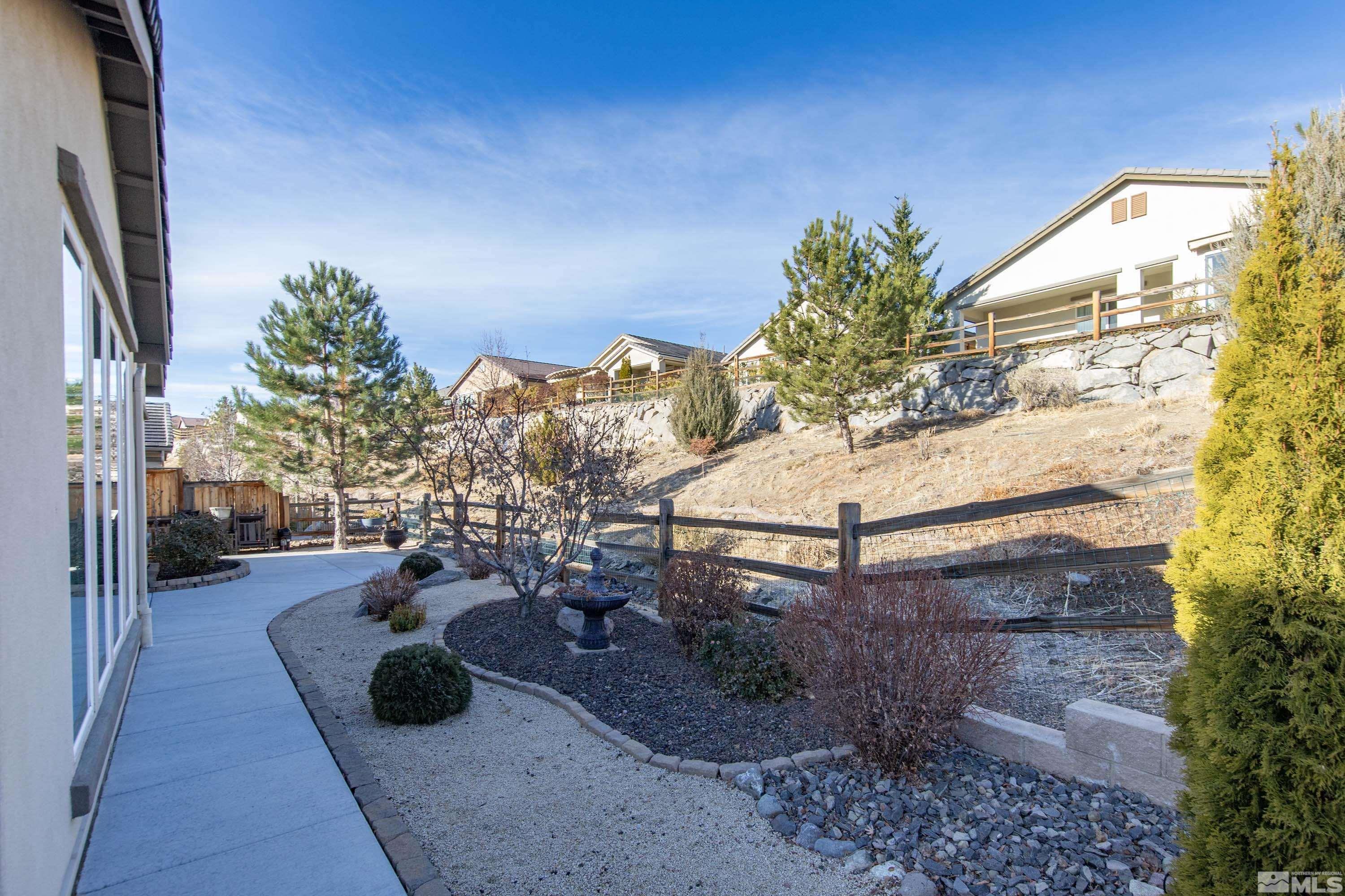 895 Larrimore Trail Reno, NV 89523 - Photo 7 of 39